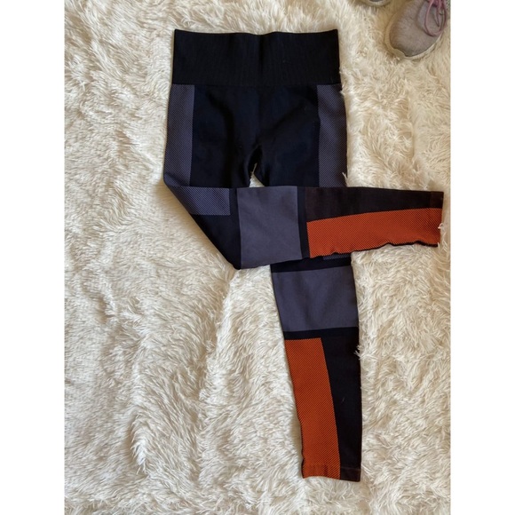 High-waisted legging - Picture 1 of 3